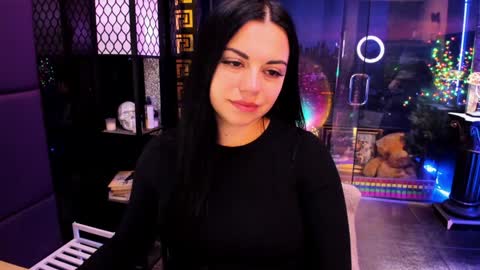 Snapshot of alma_pearl chatting on 3, 12, 2025 Alma online show from 3, 12, 2025