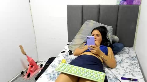 Snapshot of almaa__ chatting on 19, 2, 2025 Alma online show from 19, 2, 2025