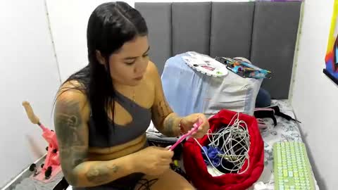 Snapshot of almaa__ chatting on 21, 2, 2025 Alma online show from 21, 2, 2025