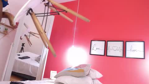 almacollins 09 online show from 13, 1, 2026