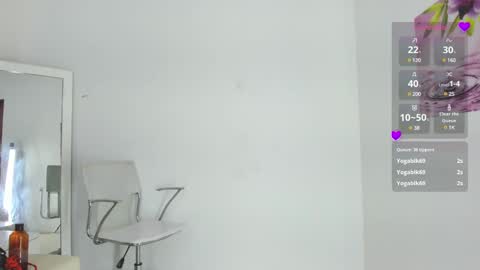 Snapshot of almasaennz chatting on 19, 12, 2024   online show from 19, 12, 2024