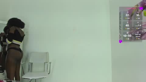 Snapshot of almasaennz chatting on 19, 12, 2024   online show from 19, 12, 2024