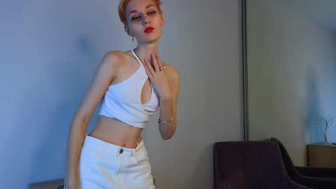 Snapshot of almawood chatting on 24, 12, 2024 almawood online show from 24, 12, 2024