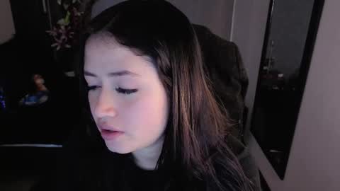 Snapshot of almma_ chatting on 6, 11, 2025 ALMMA online show from 6, 11, 2025