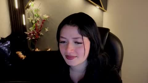 Snapshot of almma_ chatting on 25, 11, 2025 ALMMA online show from 25, 11, 2025