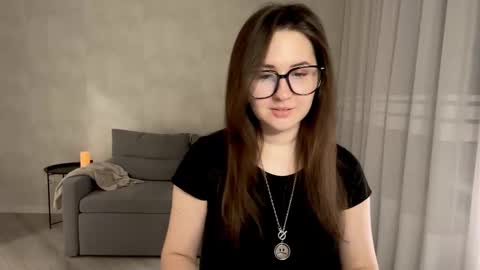 Snapshot of almostinnocent_ chatting on 26, 10, 2025 Anna online show from 26, 10, 2025