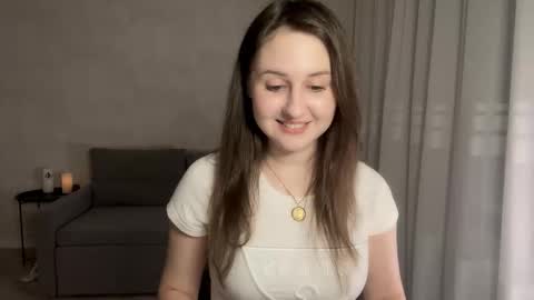 Snapshot of almostinnocent_ chatting on 8, 11, 2025 Anna online show from 8, 11, 2025