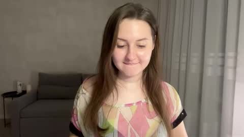 Snapshot of almostinnocent_ chatting on 19, 11, 2025 Anna online show from 19, 11, 2025