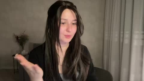 Snapshot of almostinnocent_ chatting on 4, 6, 2026 Anna online show from 4, 6, 2026