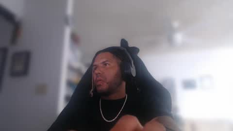 simplyfaded online show from 3, 6, 2026