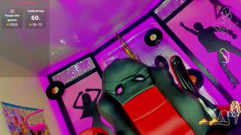 alondra_campbell online show from 28, 10, 2025