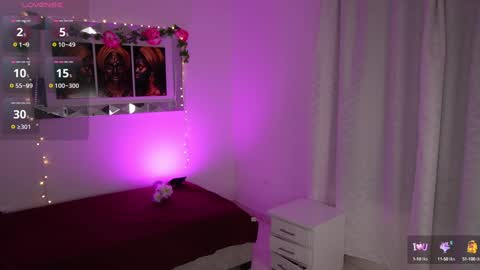 Alondra online show from 5, 12, 2024