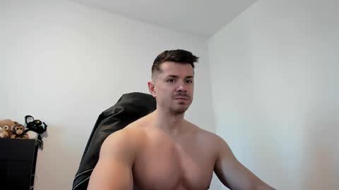 Snapshot of alphagodleatherking92 chatting on 7, 5, 2026 LeatherMaster online show from 7, 5, 2026