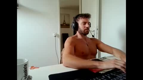 alphah_hunk online show from 10, 6, 2026