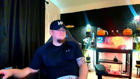 Snapshot of alphanuts101 chatting on 17, 10, 2025 Ryno online show from 17, 10, 2025