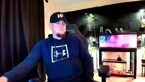 Snapshot of alphanuts101 chatting on 21, 11, 2025 Ryno online show from 21, 11, 2025