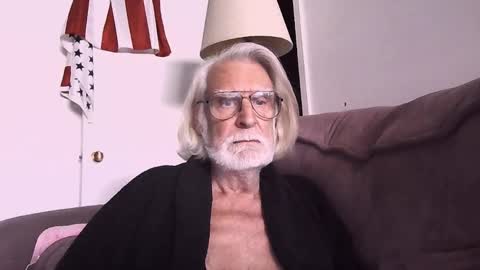 AlphaUniform online show from 22, 11, 2025