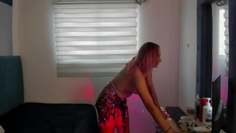 Alter  online show from 15, 9, 2025