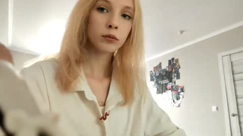 Snapshot of altheadoyel chatting on 16, 9, 2025 May online show from 16, 9, 2025