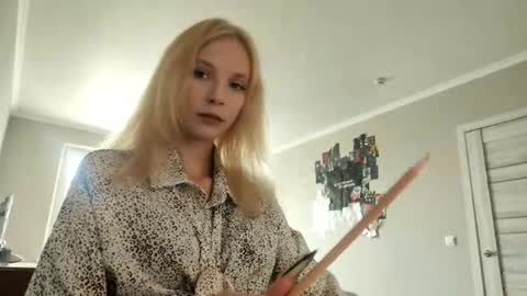 Snapshot of altheadoyel chatting on 17, 9, 2025 May online show from 17, 9, 2025