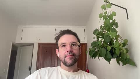 Snapshot of alto1e90br chatting on 14, 10, 2025 alto1e90br online show from 14, 10, 2025