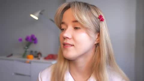 Amelia NEXT STREAM  online show from 18, 4, 2026