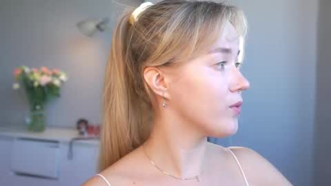 Amelia NEXT STREAM  online show from 19, 5, 2026
