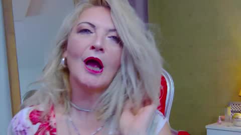 Alura Jenson online show from 12, 9, 2025