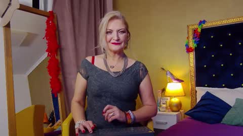 Alura Jenson online show from 1, 12, 2025