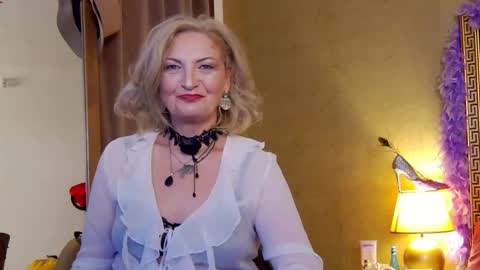 Alura Jenson online show from 4, 6, 2026