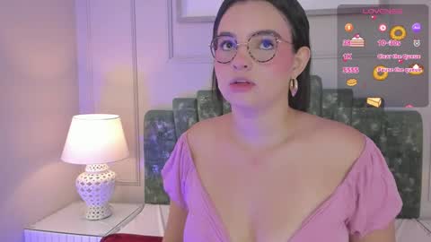 Snapshot of alys_baker chatting on 6, 2, 2025 Alys online show from 6, 2, 2025
