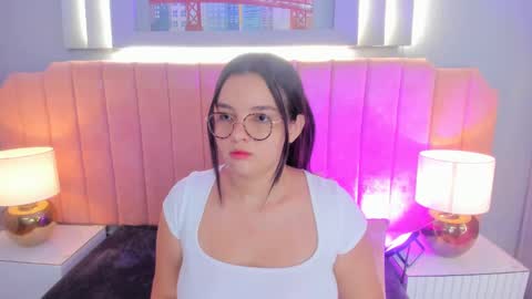 Snapshot of alys_baker chatting on 25, 9, 2025 Alys online show from 25, 9, 2025