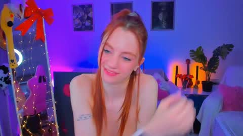 Snapshot of alyssa_smitt chatting on 20, 1, 2025 alyssa_smitt online show from 20, 1, 2025