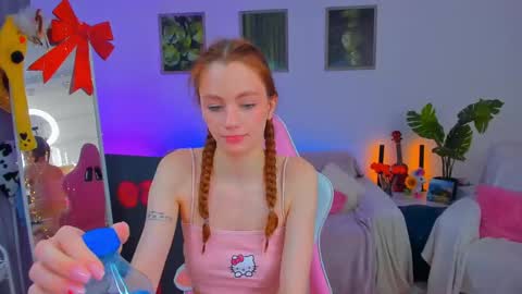 Snapshot of alyssa_smitt chatting on 25, 1, 2025 alyssa_smitt online show from 25, 1, 2025