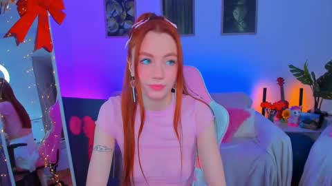 Snapshot of alyssa_smitt chatting on 6, 2, 2025 alyssa_smitt online show from 6, 2, 2025