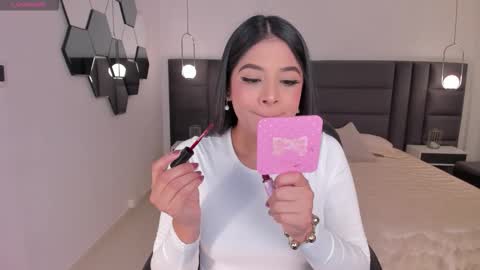 Aly  online show from 11, 11, 2025