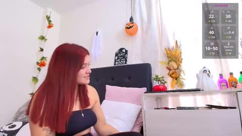 Snapshot of amabella_w chatting on 12, 10, 2025 Isabella online show from 12, 10, 2025