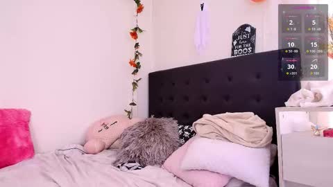 Snapshot of amabella_w chatting on 20, 10, 2025 Isabella online show from 20, 10, 2025