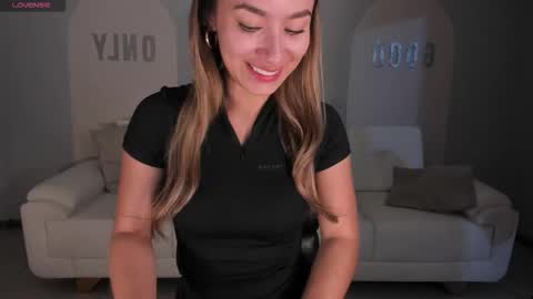 Amaia Haywood online show from 31, 10, 2025