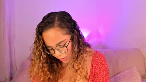 Snapshot of amalia_bennet chatting on 19, 10, 2025 amalia bennet online show from 19, 10, 2025