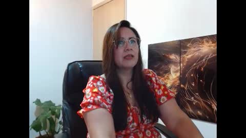 Snapshot of amalia_brunette chatting on 18, 9, 2025 AMALIA online show from 18, 9, 2025