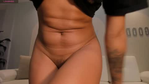 Amalia cruss online show from 14, 9, 2025