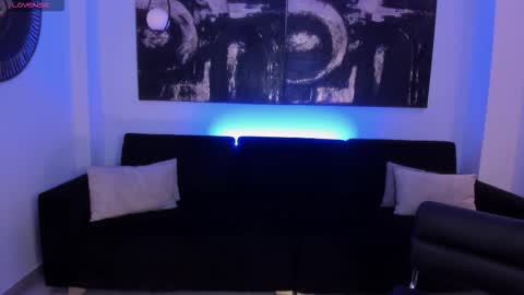 Amalia cruss online show from 29, 10, 2025