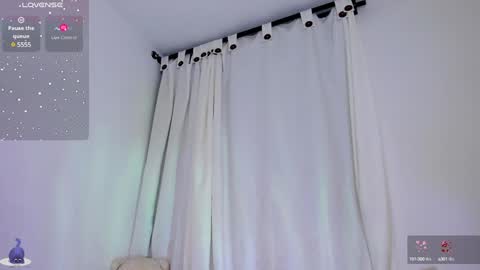 Amalia    real MIA  online show from 10, 12, 2024