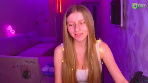 Snapshot of amaliaqueen999 chatting on 22, 12, 2024 Amalia online show from 22, 12, 2024