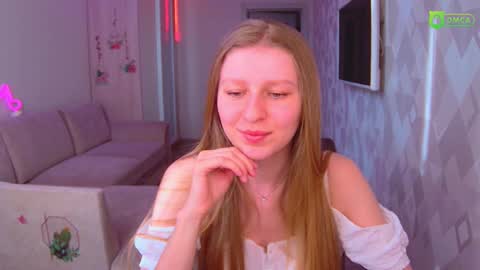 Snapshot of amaliaqueen999 chatting on 9, 3, 2025 Amalia online show from 9, 3, 2025