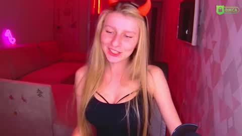 Snapshot of amaliaqueen999 chatting on 31, 10, 2025 Amalia online show from 31, 10, 2025