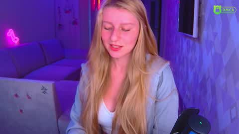 Snapshot of amaliaqueen999 chatting on 7, 11, 2025 Amalia online show from 7, 11, 2025