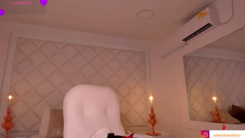 Snapshot of amanda_colin chatting on 31, 10, 2025 Amanda online show from 31, 10, 2025