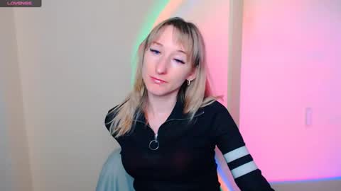 Snapshot of amandasentin chatting on 9, 7, 2026 Amanda online show from 9, 7, 2026